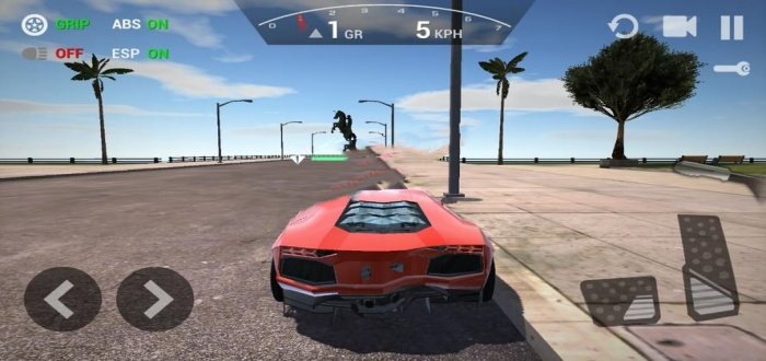 真实的3D赛车竞速类游戏